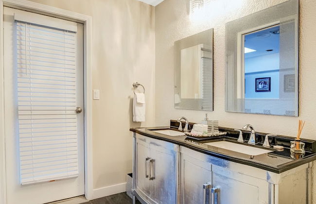 Rosellen Suites At Stanley Park - Foto 74