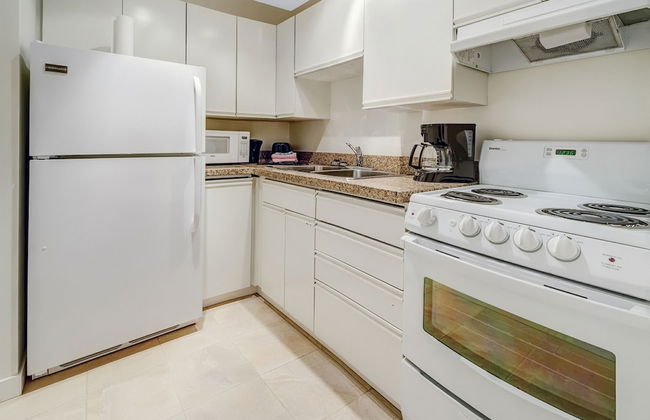 Rosellen Suites At Stanley Park - Foto 41