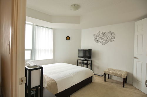 Photo 7 - Maplewood Suites - Square One