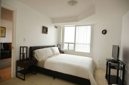 Photo 8 - Maplewood Suites - Square One