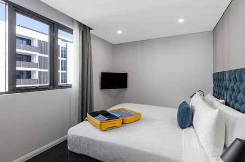 Photo 12 - Meriton Suites Coward Street, Mascot