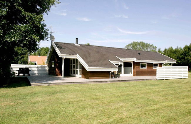 8 Person Holiday Home in Aakirkeby - Foto 17