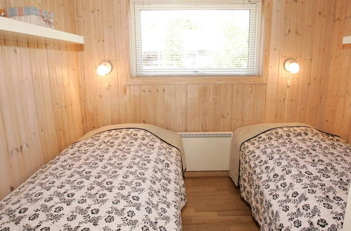 Photo 8 - 8 Person Holiday Home in Aakirkeby