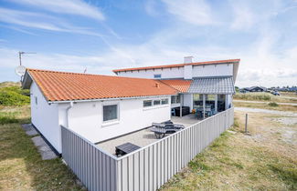 Photo 1 - 8 Person Holiday Home in Hvide Sande