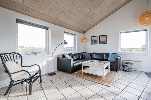 Photo 16 - 8 Person Holiday Home in Hvide Sande