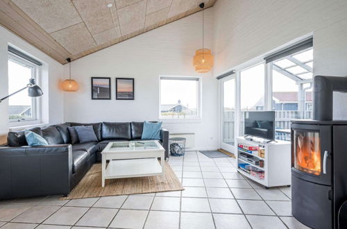 Foto 6 - 8 Person Holiday Home in Hvide Sande