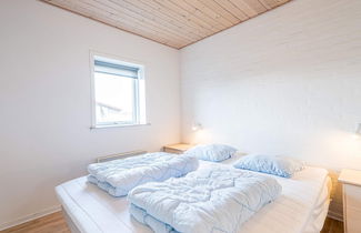 Photo 3 - 8 Person Holiday Home in Hvide Sande