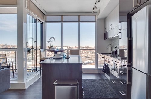 Foto 7 - Sweeping Views Luxury 2BR Suite
