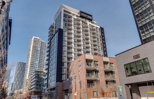 Sweeping Views Luxury 2BR Suite - Photo 29