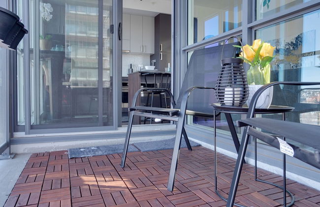 Sweeping Views Luxury 2BR Suite - Photo 13