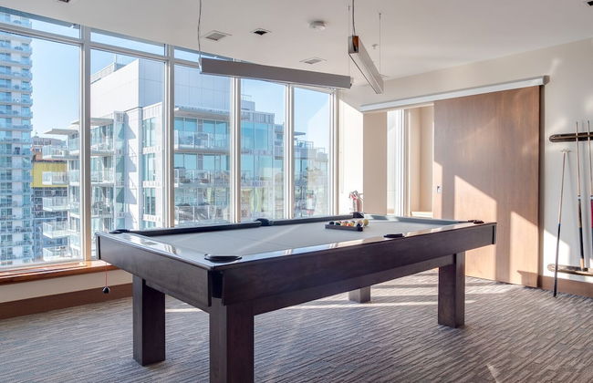 Sweeping Views Luxury 2BR Suite - Photo 25