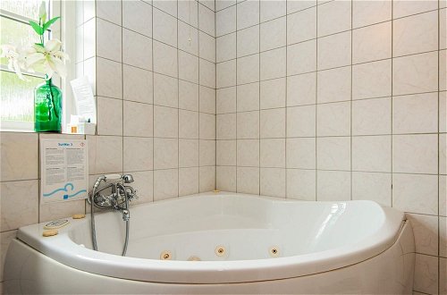 Photo 8 - Idyllic Holiday Home in Ulfborg with Hot Tub & Sauna