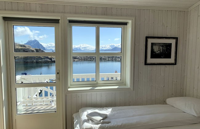 Rorbuene Svolvær Havn - Photo 3