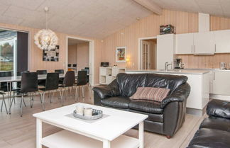 Photo 2 - 10 Person Holiday Home in Glesborg