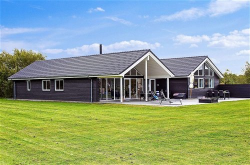 Foto 39 - 16 Person Holiday Home in Idestrup