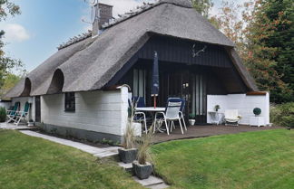 Foto 1 - 4 Person Holiday Home in Hals