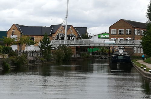 Photo 19 - Luxury Apartment in Hemel Hempstead Uk for Couples and Business Executives