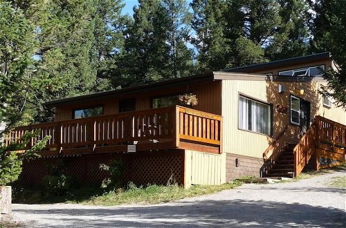 Photo 32 - Canmore Alpine Hostel - Alpine Club of Canada