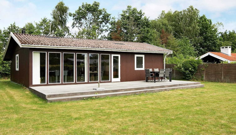 Photo 1 - 4 Person Holiday Home in Vaeggerlose