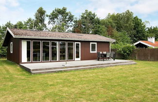 Foto 1 - 4 Person Holiday Home in Vaeggerlose