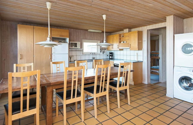 10 Person Holiday Home in Orsted - Foto 10