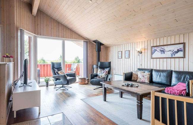 8 Person Holiday Home in Tarm - Foto 3