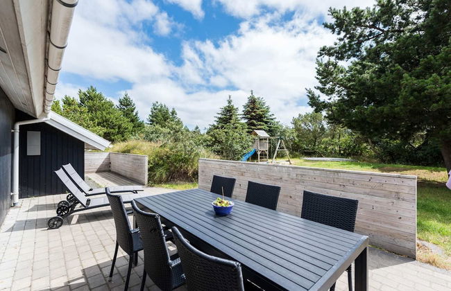 8 Person Holiday Home in Blavand - Foto 27