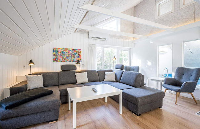8 Person Holiday Home in Blavand - Foto 12