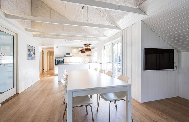 8 Person Holiday Home in Blavand - Foto 7