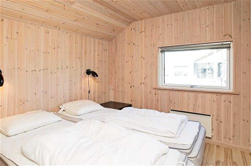 Photo 14 - 12 Person Holiday Home in Idestrup