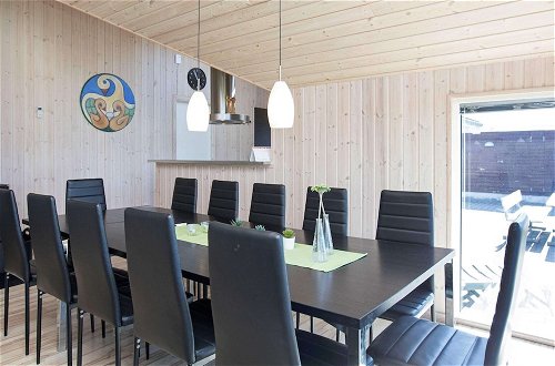 Foto 7 - 12 Person Holiday Home in Idestrup