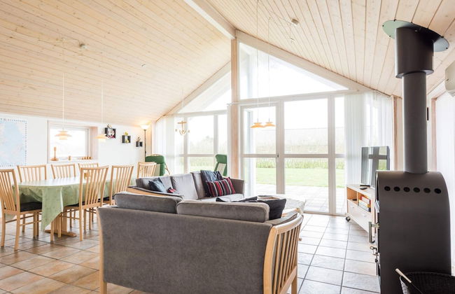 6 Person Holiday Home in Tarm - Foto 16