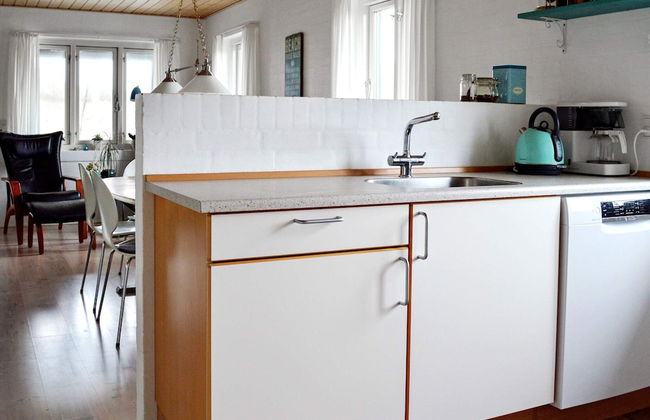 Stylish Holiday Home in Ålbæk near Beach - Foto 16