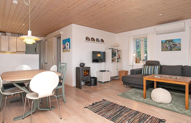 Stylish Holiday Home in Ålbæk near Beach - Foto 13