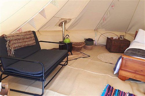 Photo 5 - 6m Bell Tent With log Burner, Located Near Whitby