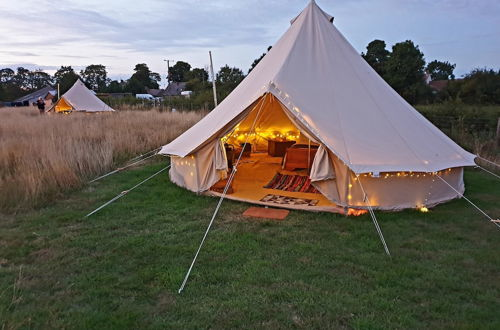 Photo 8 - 6m Bell Tent With log Burner, Located Near Whitby