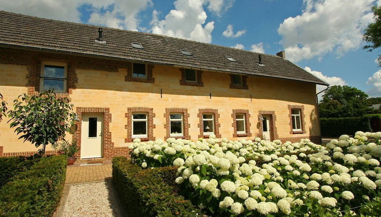 Foto 1 - Restored Farmhouse in Wijlre With two Terraces