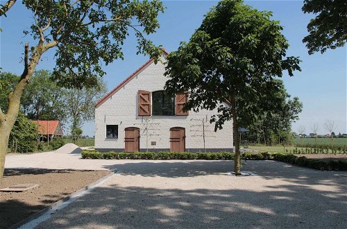 Foto 36 - Elegant Farmhouse in Zuidzande With Private Garden