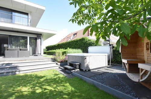 Foto 49 - Modern Villa in Harderwijk with Sauna & Hot Tub