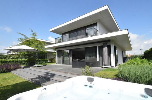 Photo 54 - Modern Villa in Harderwijk with Sauna & Hot Tub