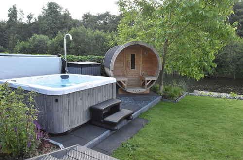 Photo 39 - Modern Villa in Harderwijk with Sauna & Hot Tub