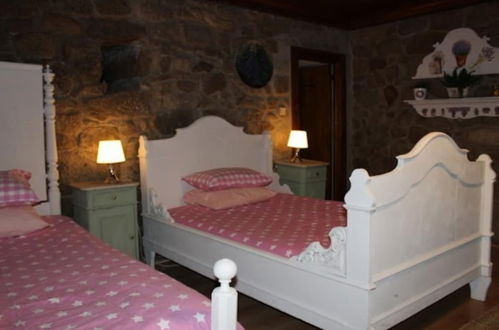 Photo 3 - Lovely 6-bed Cottage in Braga Enjoy and Relax