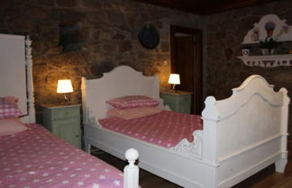 Foto 3 - Lovely 6-bed Cottage in Braga Enjoy and Relax