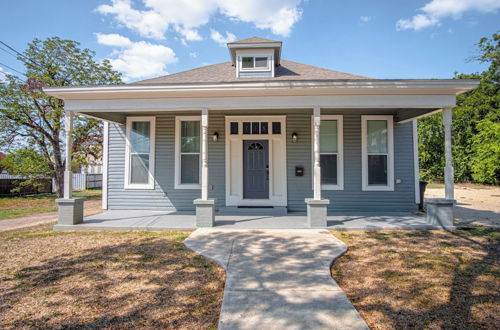 Photo 1 - Gorgeous, Family-friendly Home Near Downtown