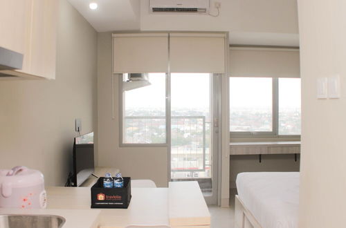 Photo 10 - Nice Studio At Gateway Park Lrt City Bekasi Apartment