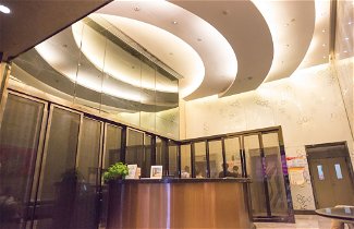 Photo 2 - Zhongshan Perth Hotel
