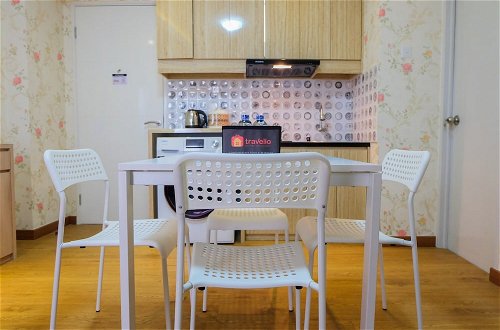 Photo 12 - Relaxing 3BR Apartment at Bassura City near Shopping Mall