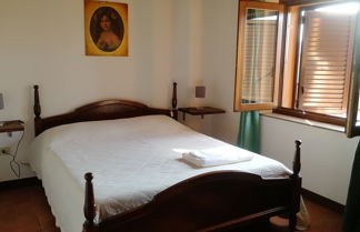 Foto 2 - Apartment for 6 People in Villa Luzi Farmhouse