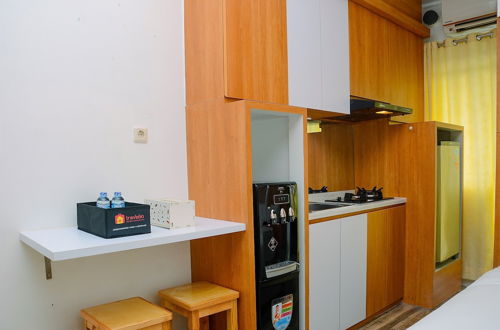 Foto 7 - Cozy Modern Studio at Lagoon Apartment near Bekasi Town Square