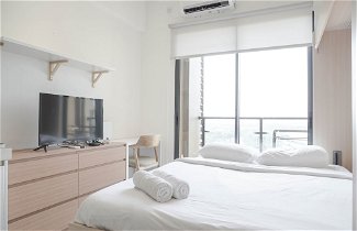 Photo 1 - Warm And Cozy Stay Studio At Sky House Bsd Apartment